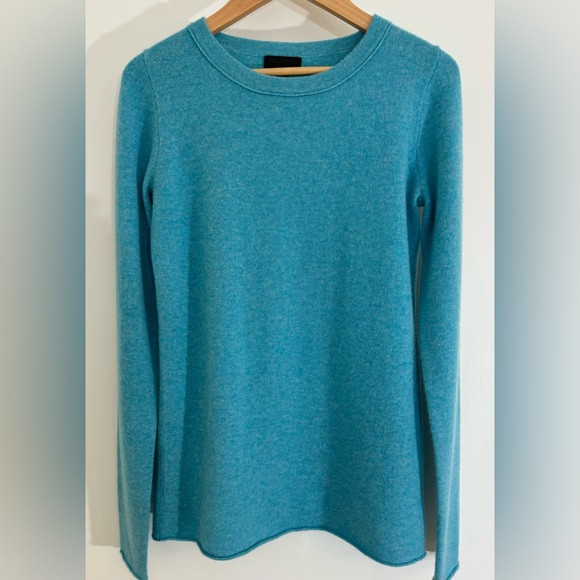 Like-NEW J. Crew Cashmere Sweater. Worn once. Beautiful medium blue color! - Picture 11 of 13